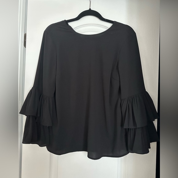 Vero Moda Bell Sleeve Top NWT - Picture 2 of 7